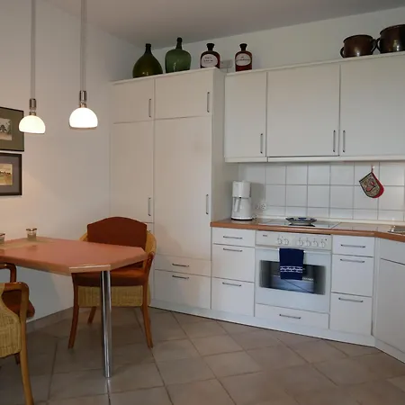 Haus Waterkant Homestay *